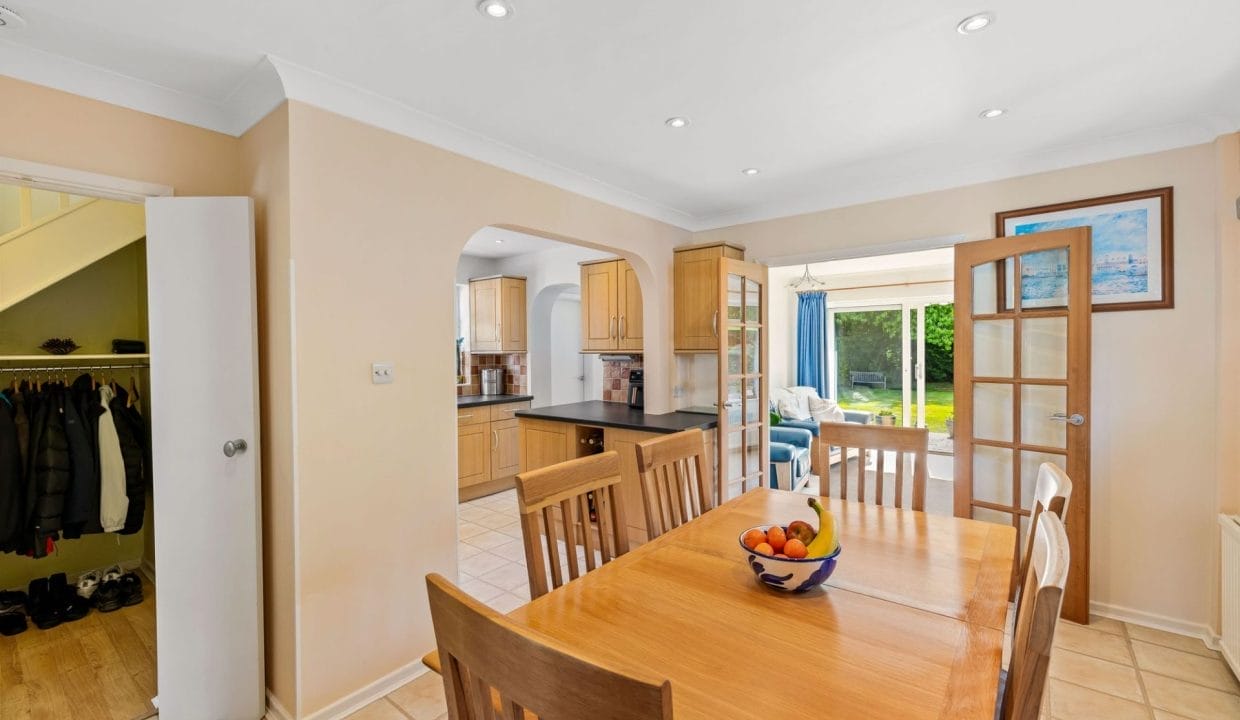 27FinchesParkRoadLessthan3MB-10.jpg