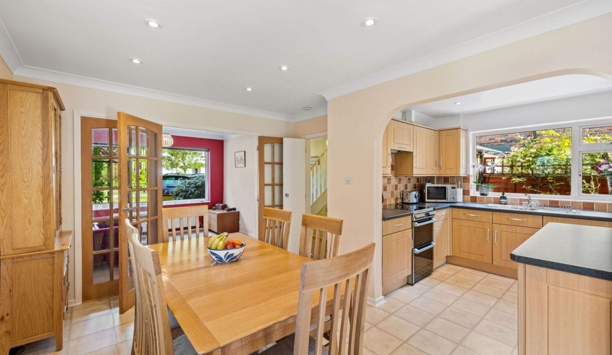 27FinchesParkRoadLessthan3MB-20.jpg